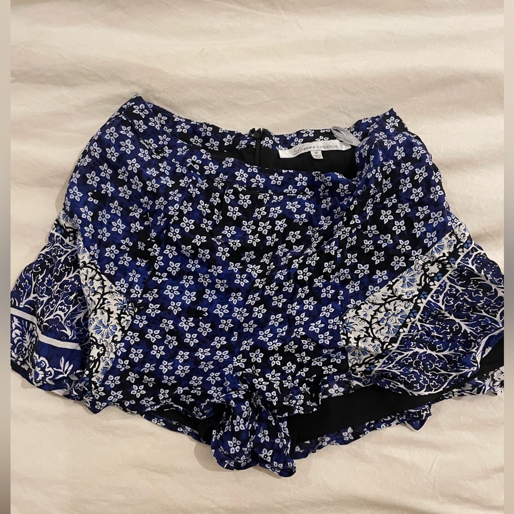 Lovers and Friends shorts in Royal Scarf